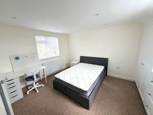 Photo 16- click for photo gallery